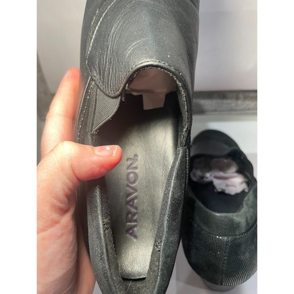 Aravon Women's Provence Asymmetrical Slipon‎ Pump Black Leather 7.5 US / 5UK - Picture 8 of 13